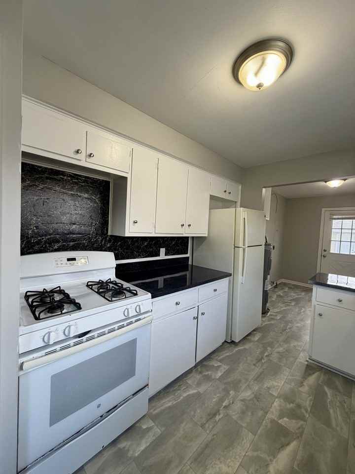 15396 Buck St #1 - Photo 4 of 11