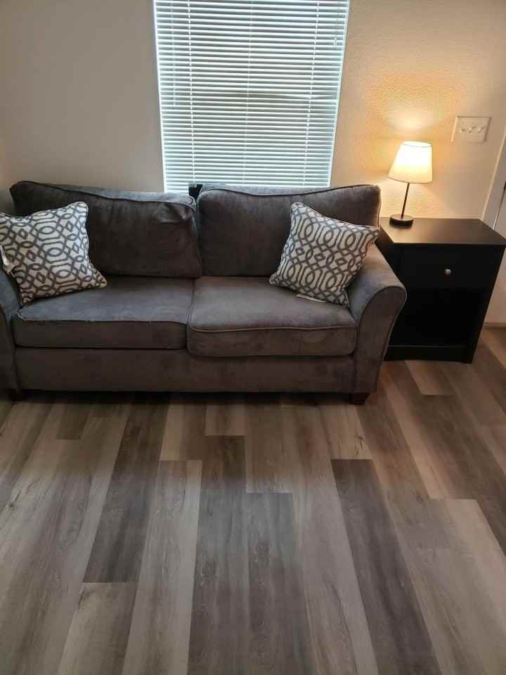 925 W Wilson St #4 - Photo 3 of 11