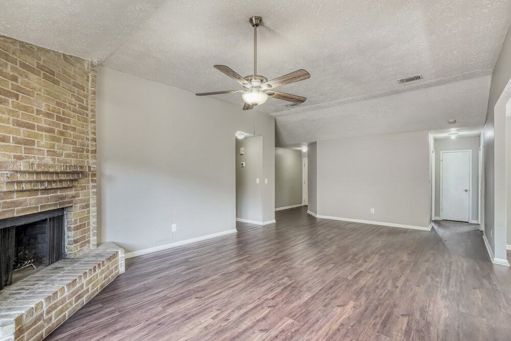 20810 Union Park Dr - Photo 4 of 16