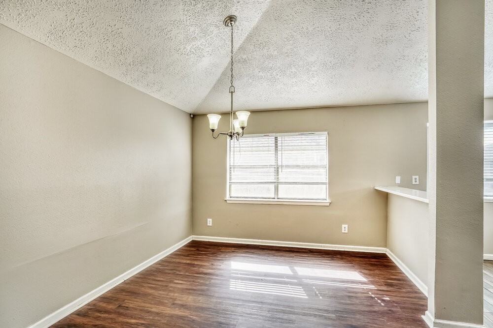 20810 Union Park Dr - Photo 6 of 16