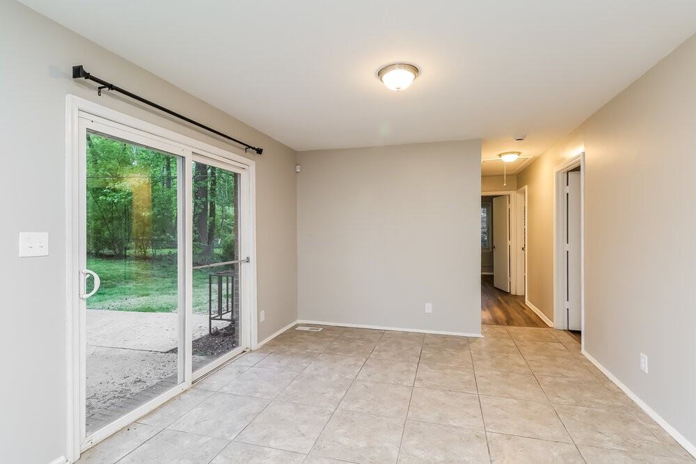 624 Dobson Dr - Photo 6 of 16