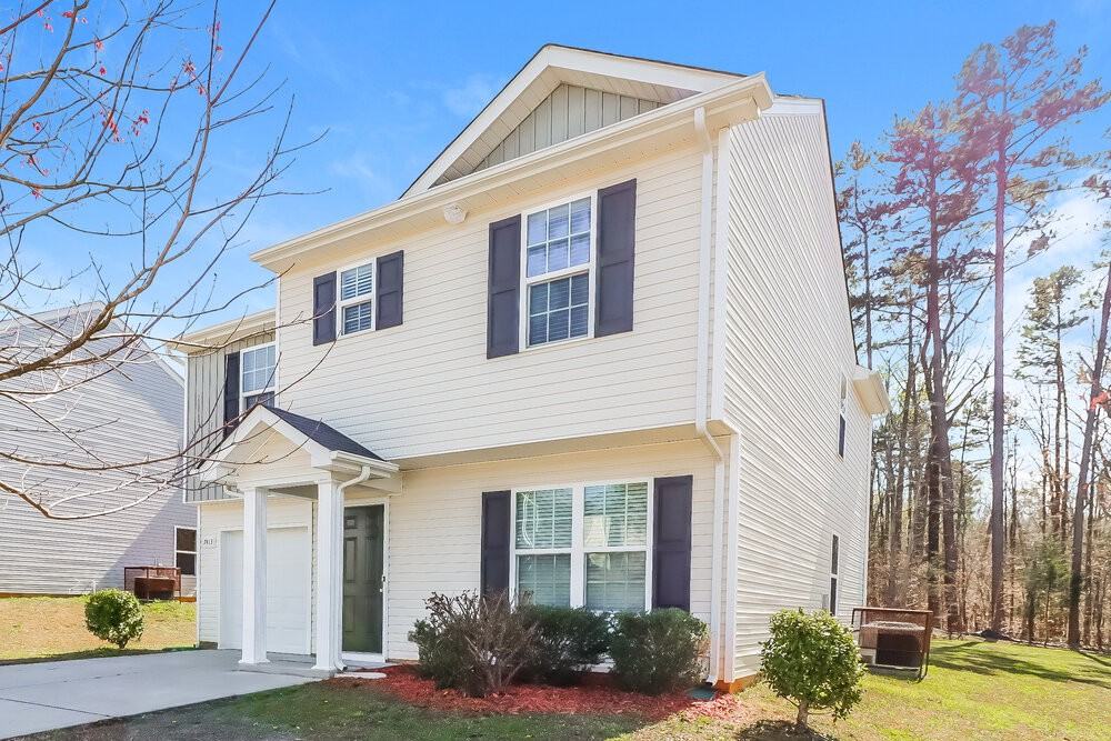 7413 Hidden Creek Dr - Photo 5 of 17