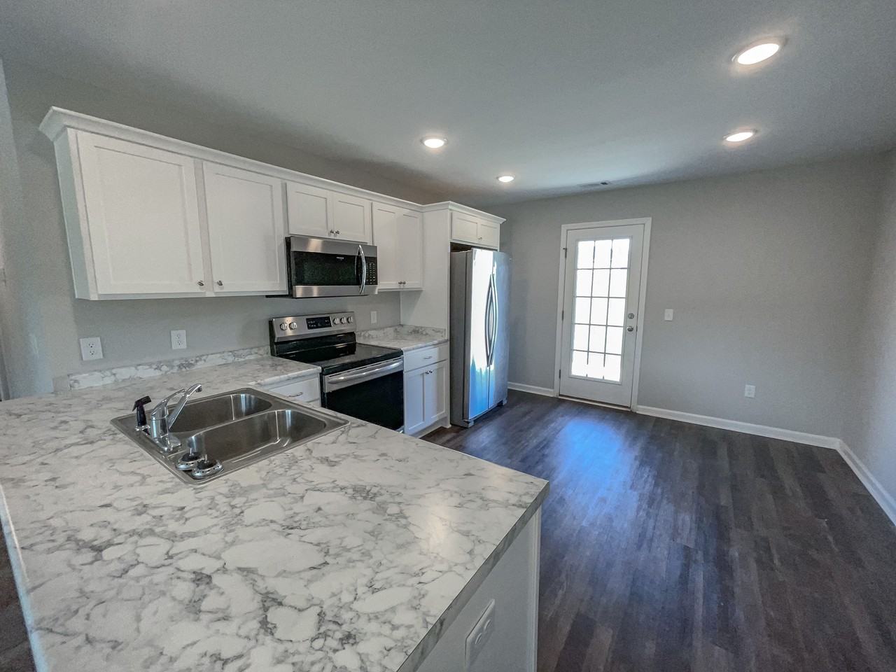 202 Evans Ter #1 - Photo 4 of 16