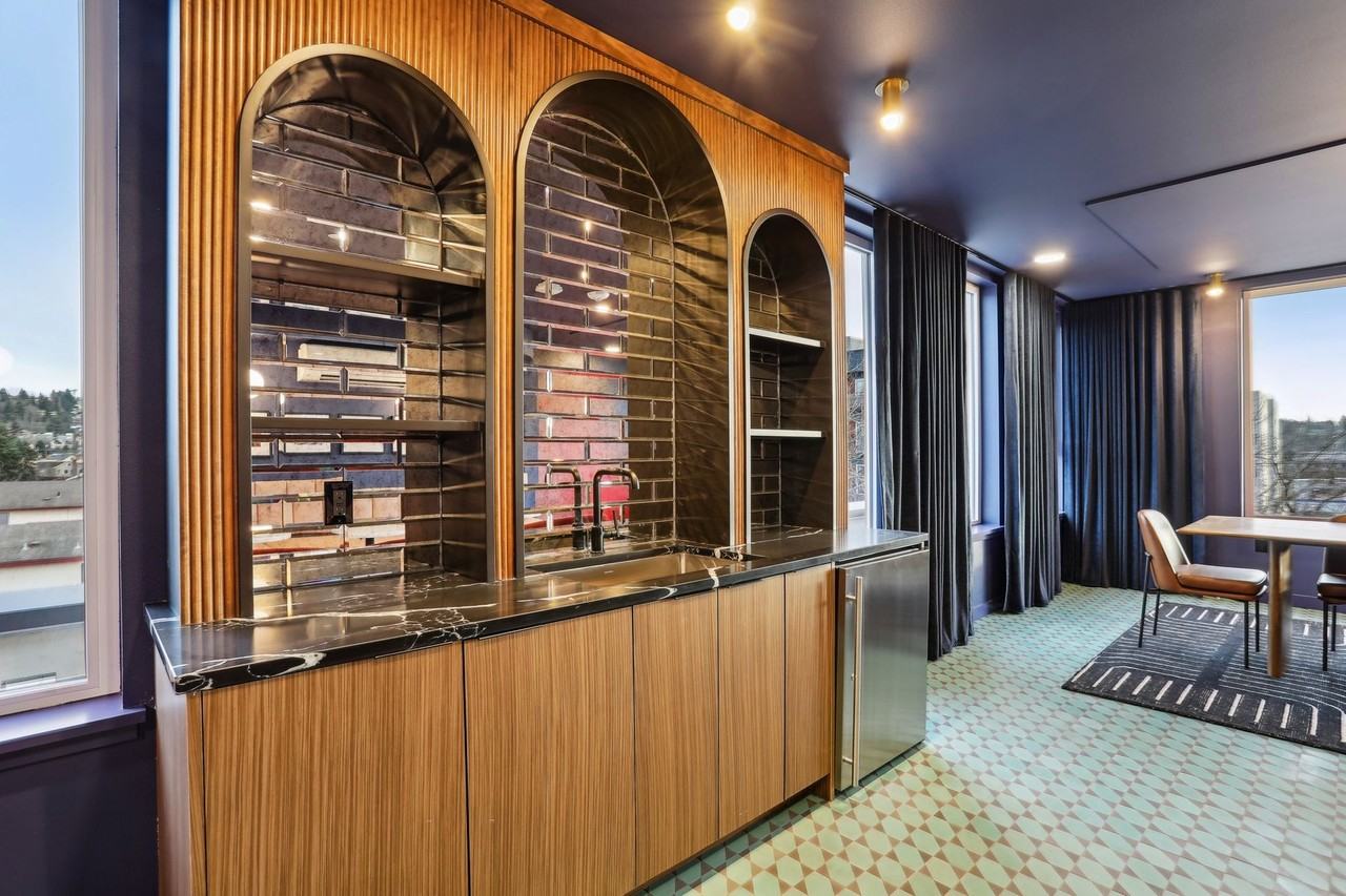 Carrick - Photo 7 of 12