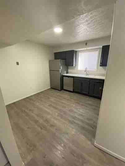 832 Flats - 322 N 6th Ave - 15 #15 - Photo 2 of 9