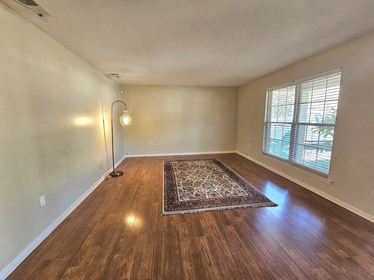 1112 Cobb Rd #1 - Photo 2 of 10