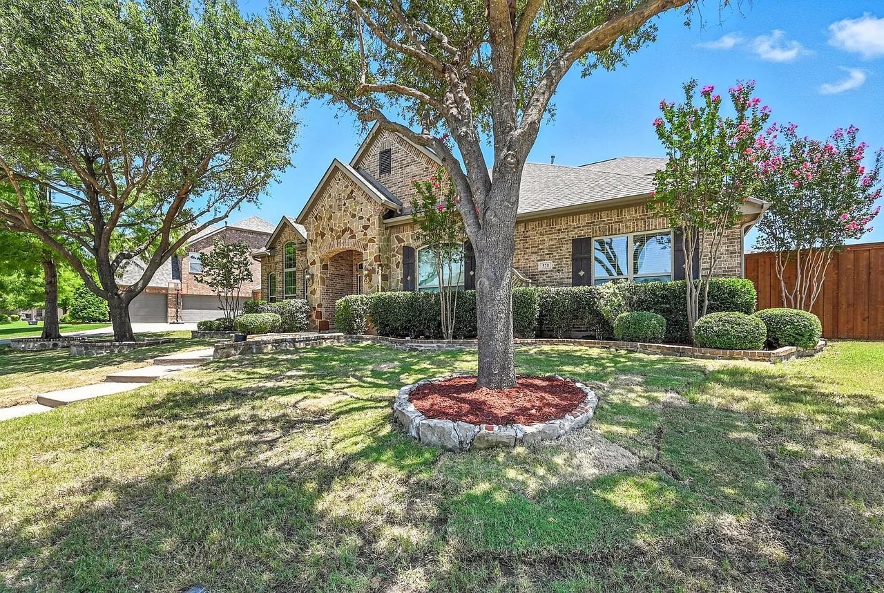 520 Smoke Tree Dr - Photo 3 of 36