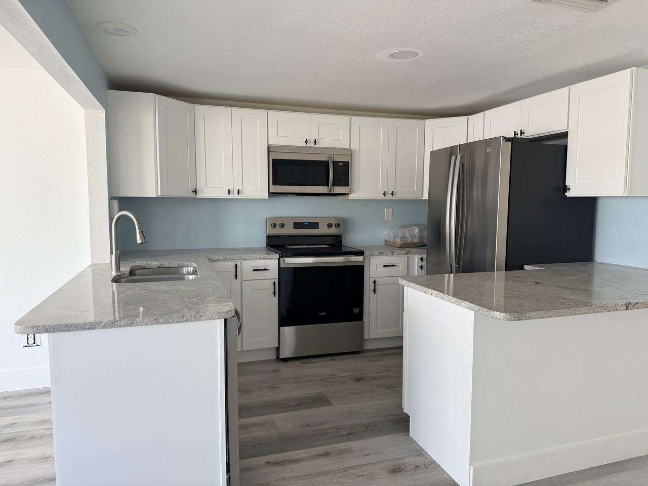 13428 Neptune Dr #1 - Photo 7 of 27