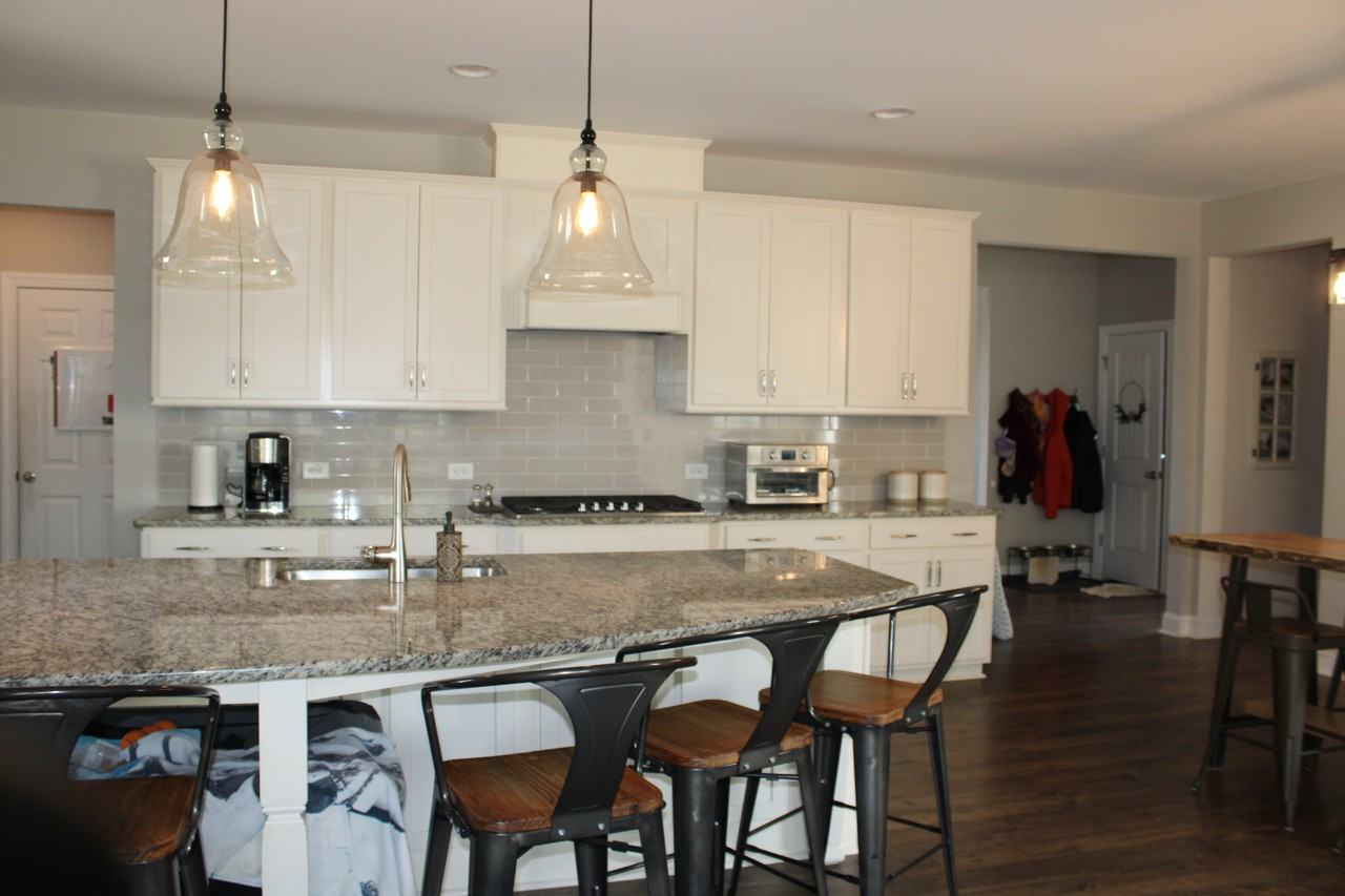 7217 Rex Rd #1 - Photo 4 of 31