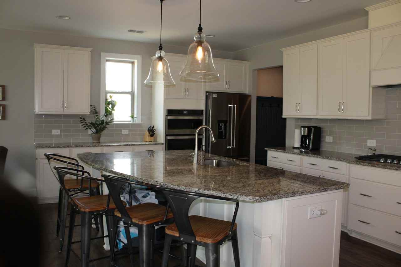 7217 Rex Rd #1 - Photo 6 of 31