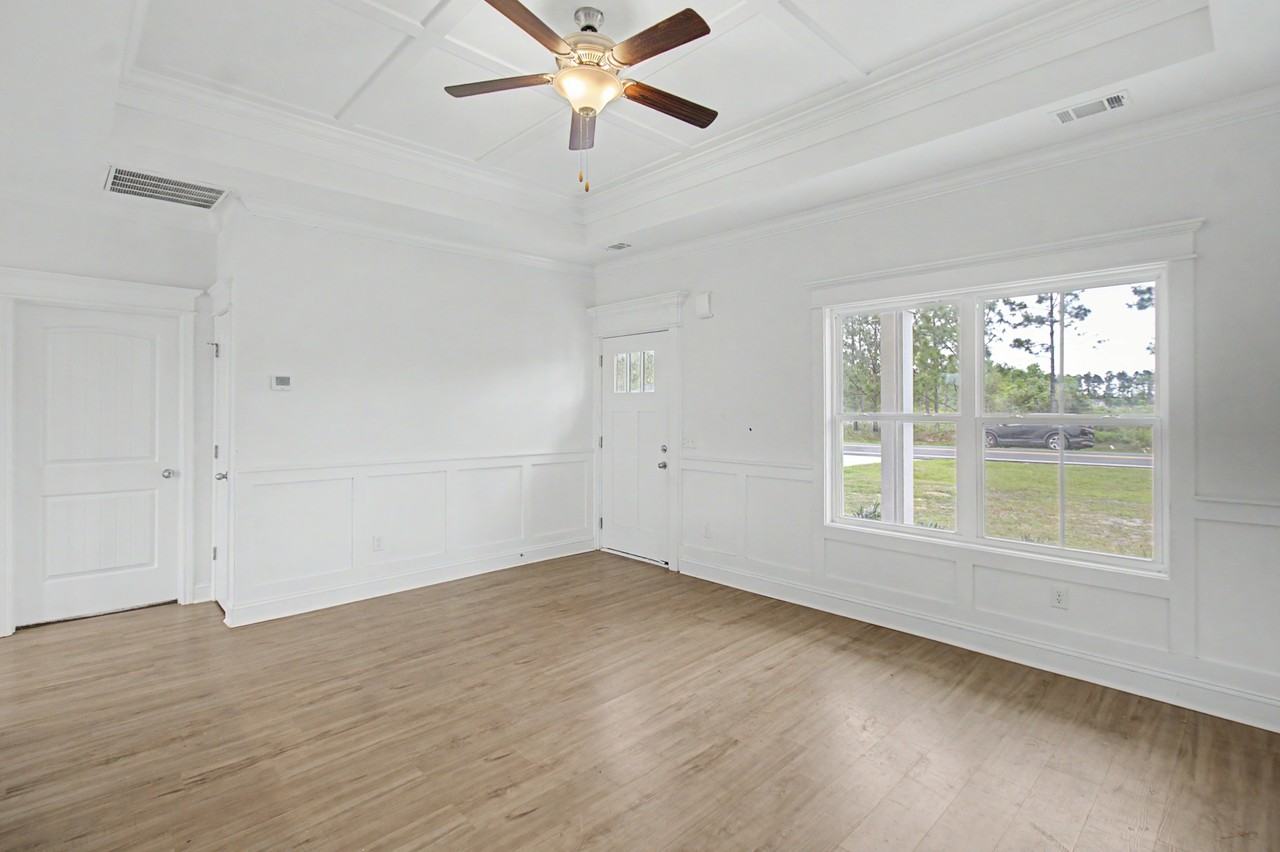 431 Long Leaf Ln #1 - Photo 4 of 27