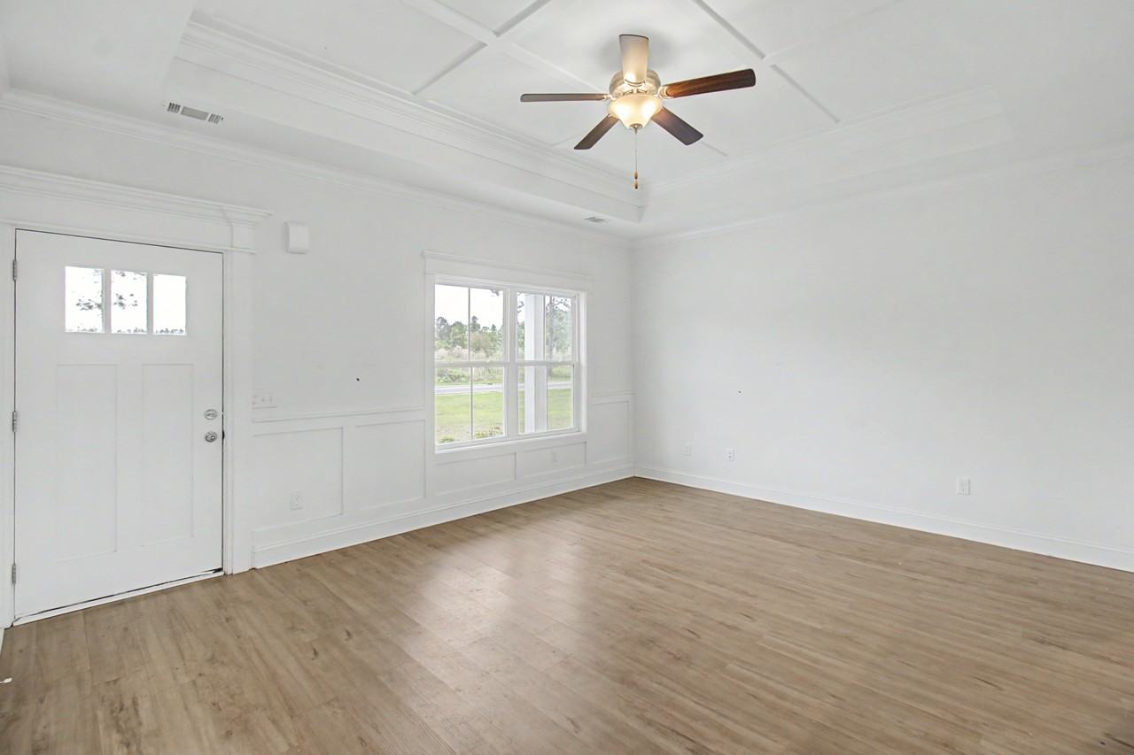 431 Long Leaf Ln #1 - Photo 5 of 27