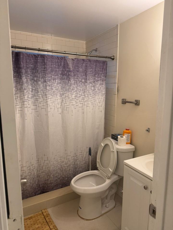 300 Northeast 191st Street - 206Apt 206 #206 - Photo 5 of 13