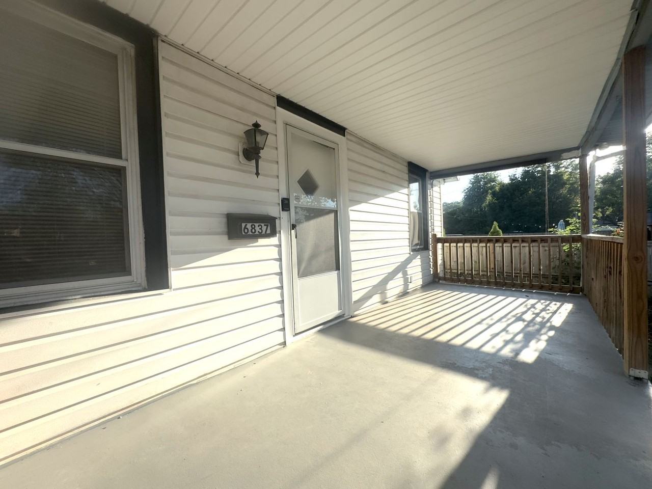 6837 Bradley Ave - Photo 3 of 15