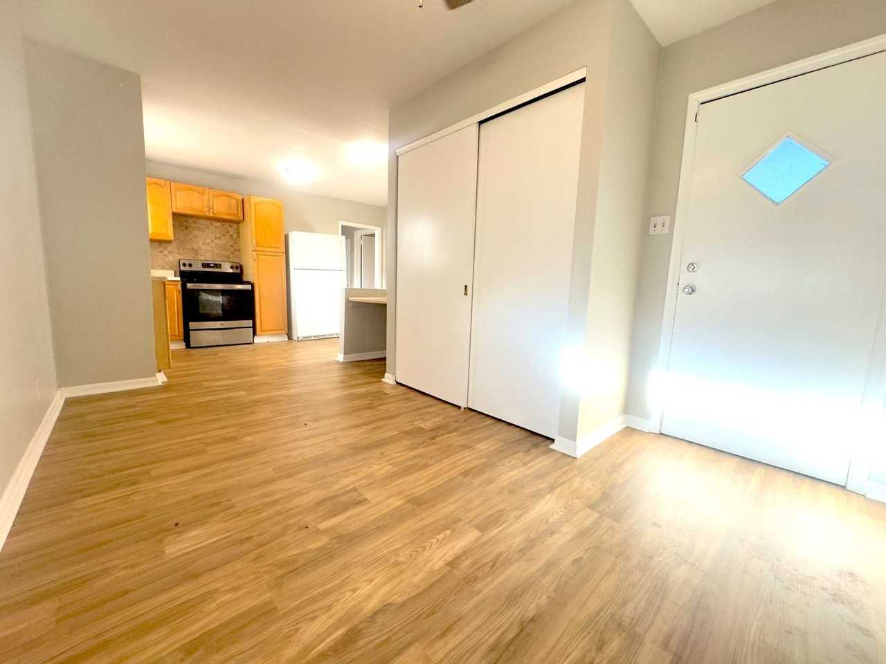 6837 Bradley Ave - Photo 5 of 15