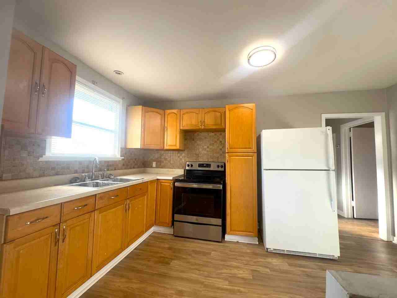 6837 Bradley Ave - Photo 6 of 15