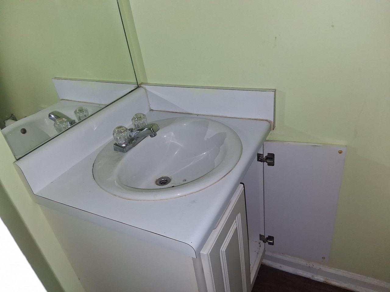 209 E Wilson St #1 - Photo 7 of 9