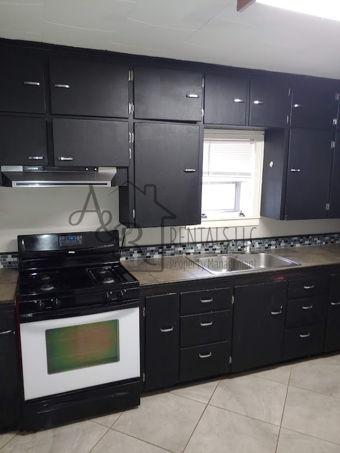 767 S 200th St #1 - Photo 3 of 15