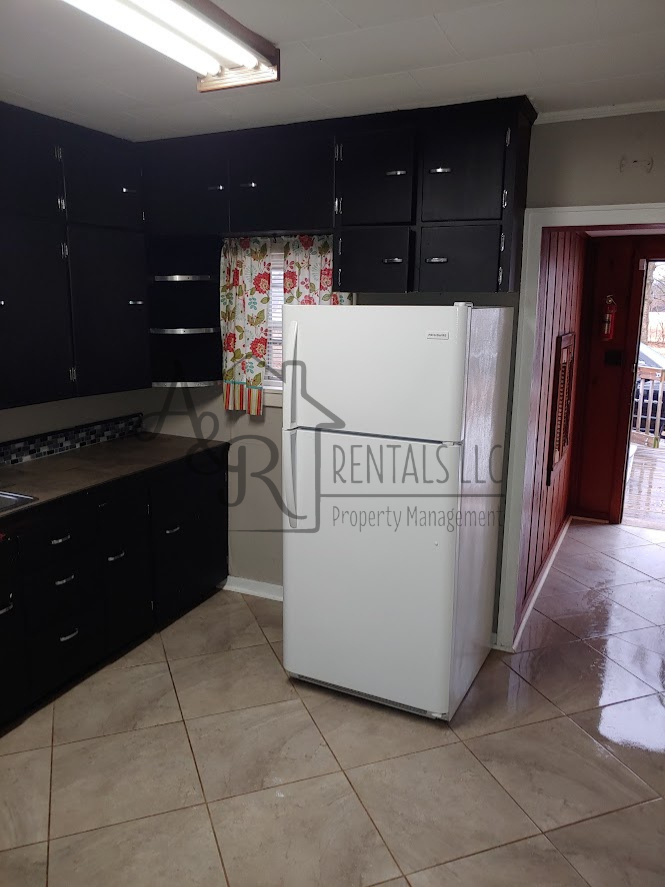 767 S 200th St #1 - Photo 4 of 15