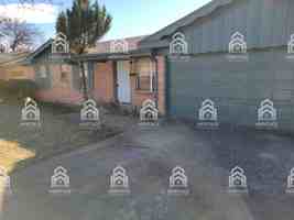 featured image of 1620 Andrews Dr #1