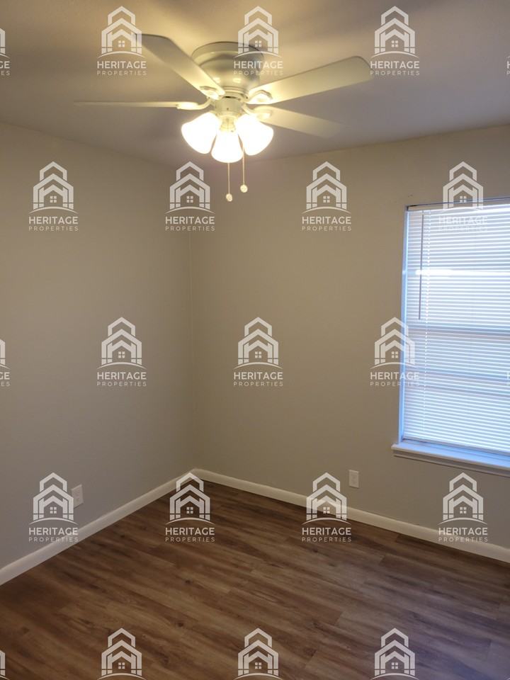 1620 Andrews Dr #1 - Photo 6 of 18