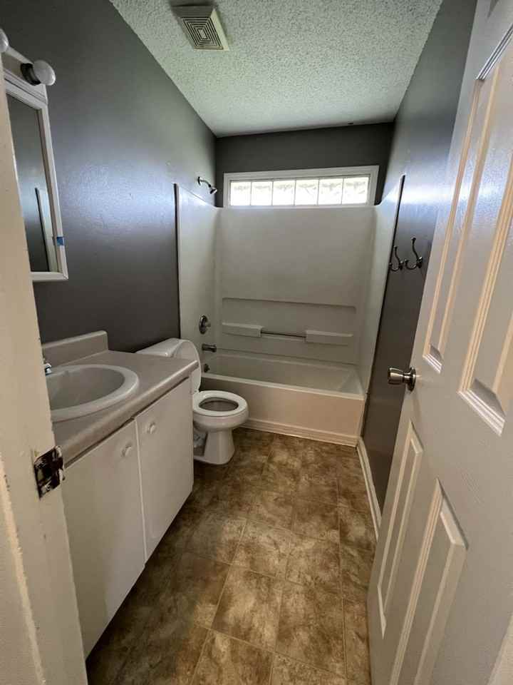 1704 Ashton Dr #1 - Photo 5 of 33