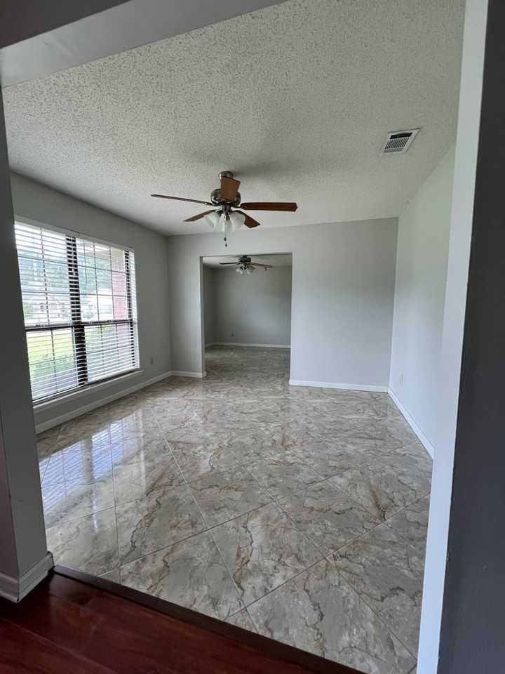 1704 Ashton Dr #1 - Photo 7 of 33