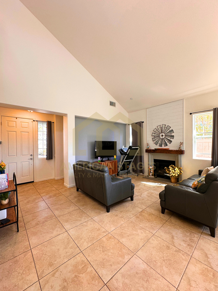 1623 Barolo Pl #1 - Photo 4 of 19