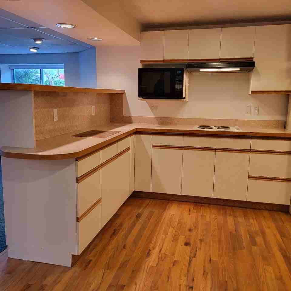 2559 Cranmore Rd Lowr - Photo 3 of 11