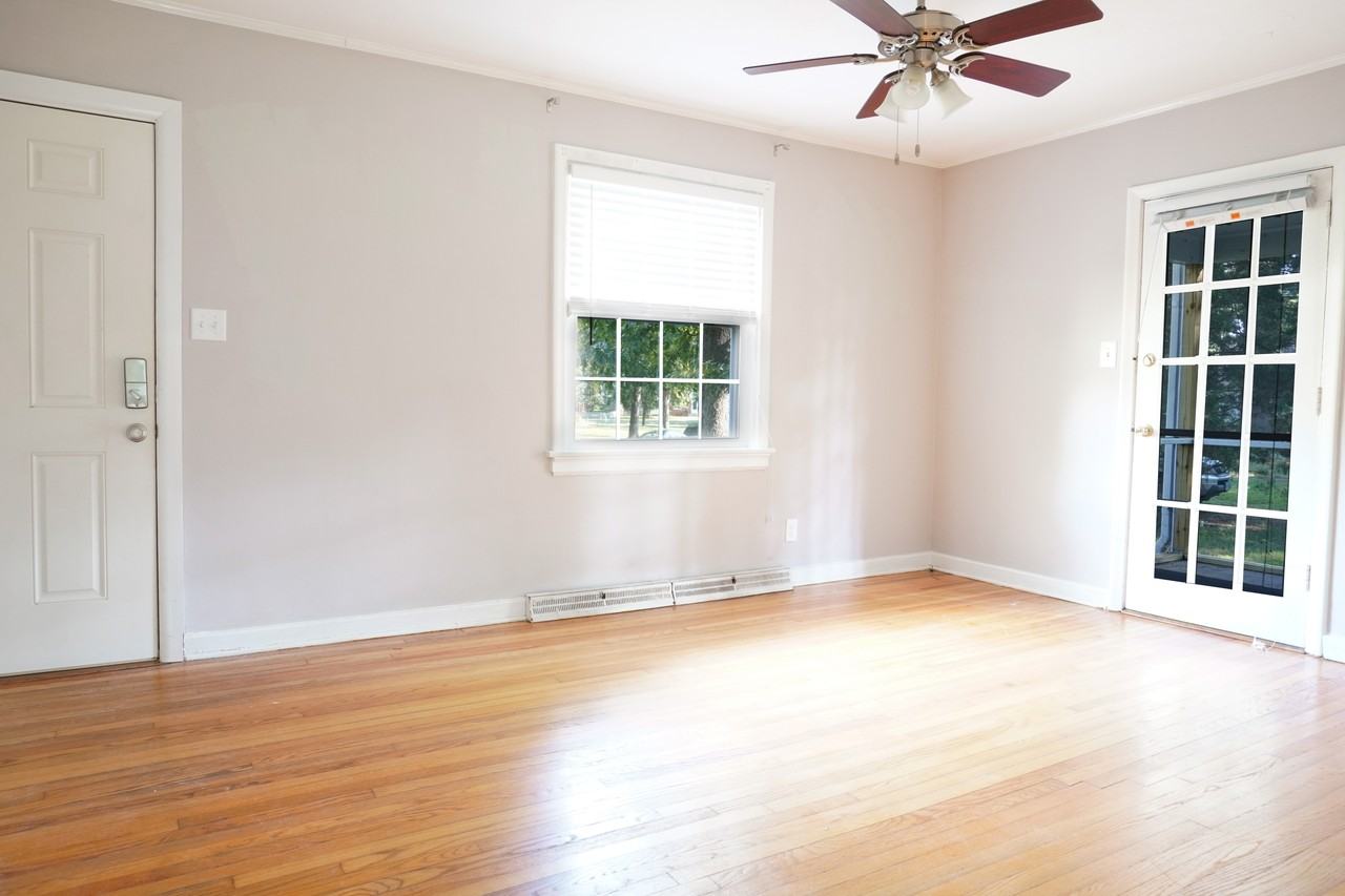 1004 Baywood Ct #1 - Photo 2 of 25