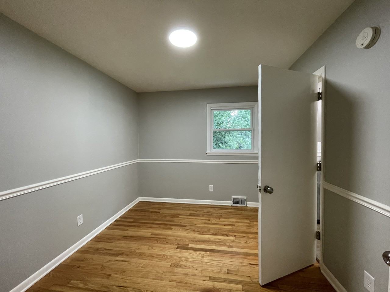 5900 Edgewood Ave #1 - Photo 4 of 16