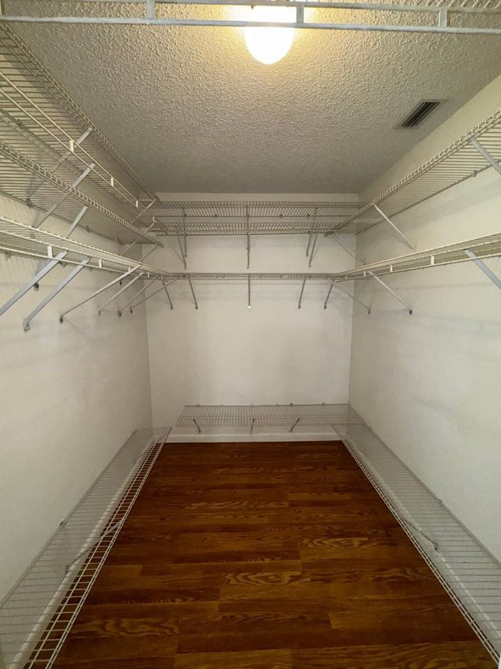 8561 Sw 90th Street Rd - Photo 6 of 20