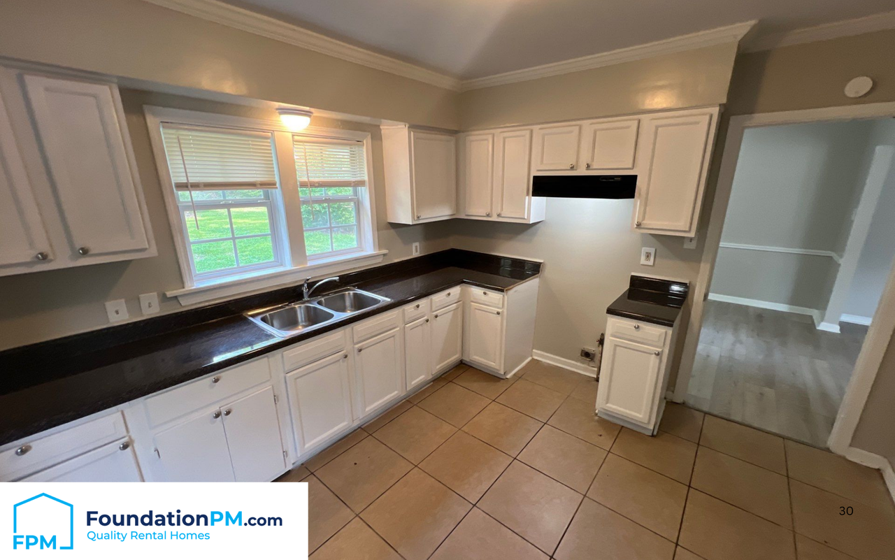 1847 Driftwood Ave #1 - Photo 4 of 16