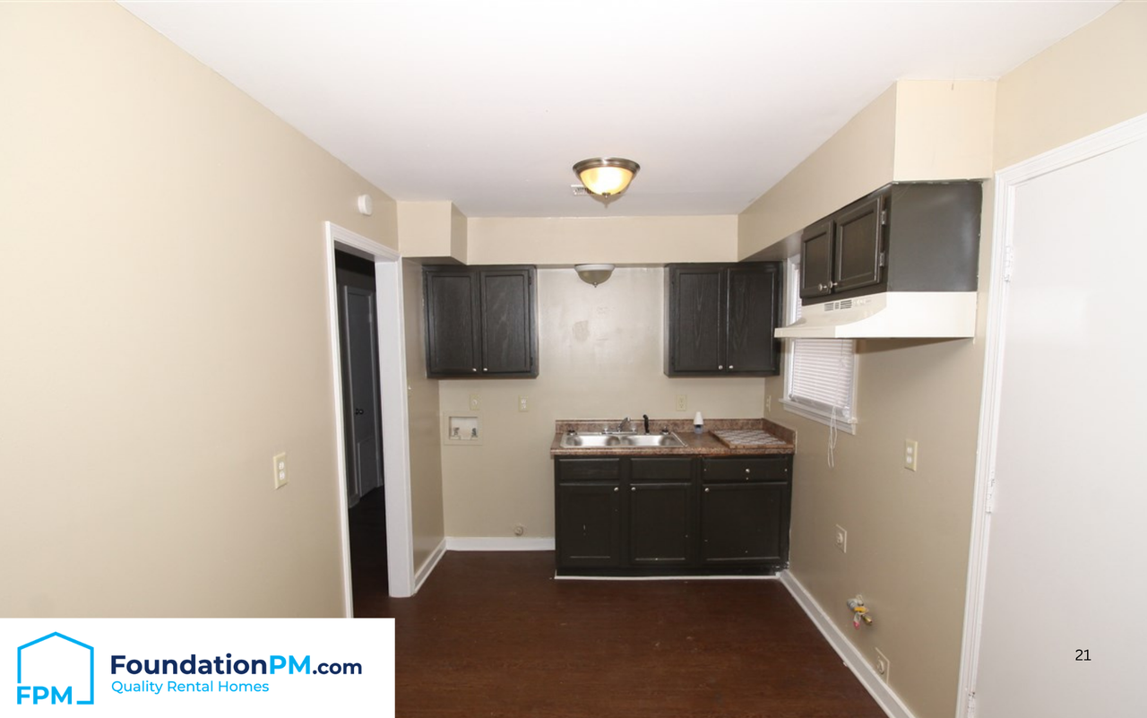 732 Tampa Ave #1 - Photo 3 of 6