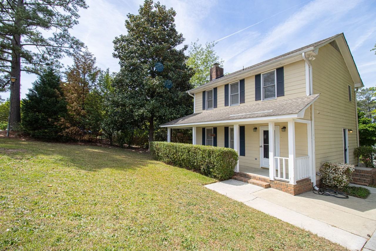 2527 Banner Hill Rd - Photo 2 of 33