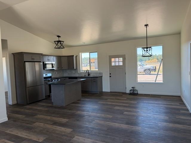 1522 Trumble Creek Rd #2 - Photo 3 of 10