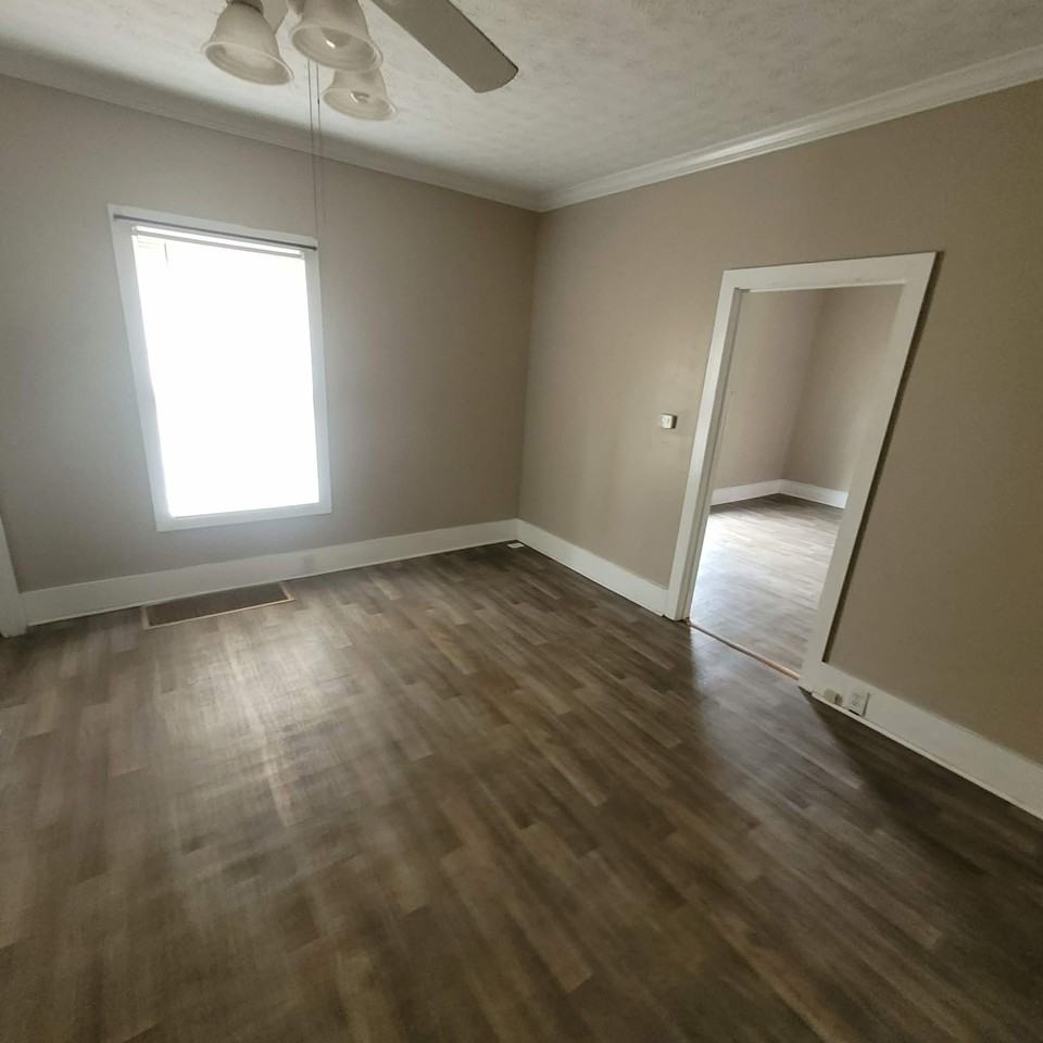 400 E Park Pl #1 - Photo 2 of 10