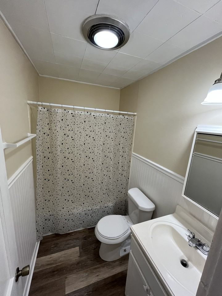 126 W Cherry Dr #1 - Photo 3 of 9