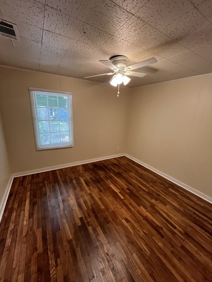 126 W Cherry Dr #1 - Photo 4 of 9