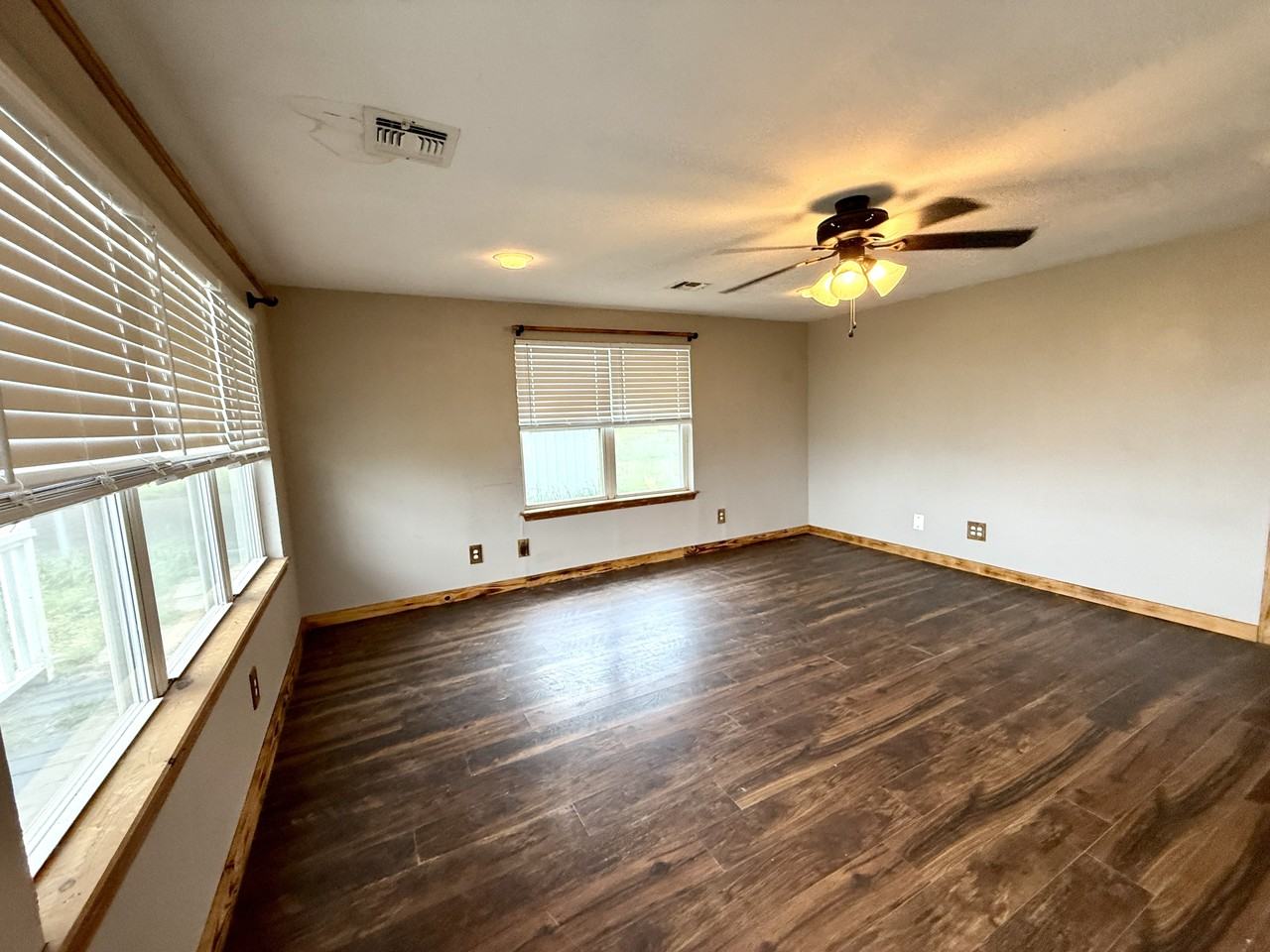 52 Landmark Rd #1 - Photo 4 of 28