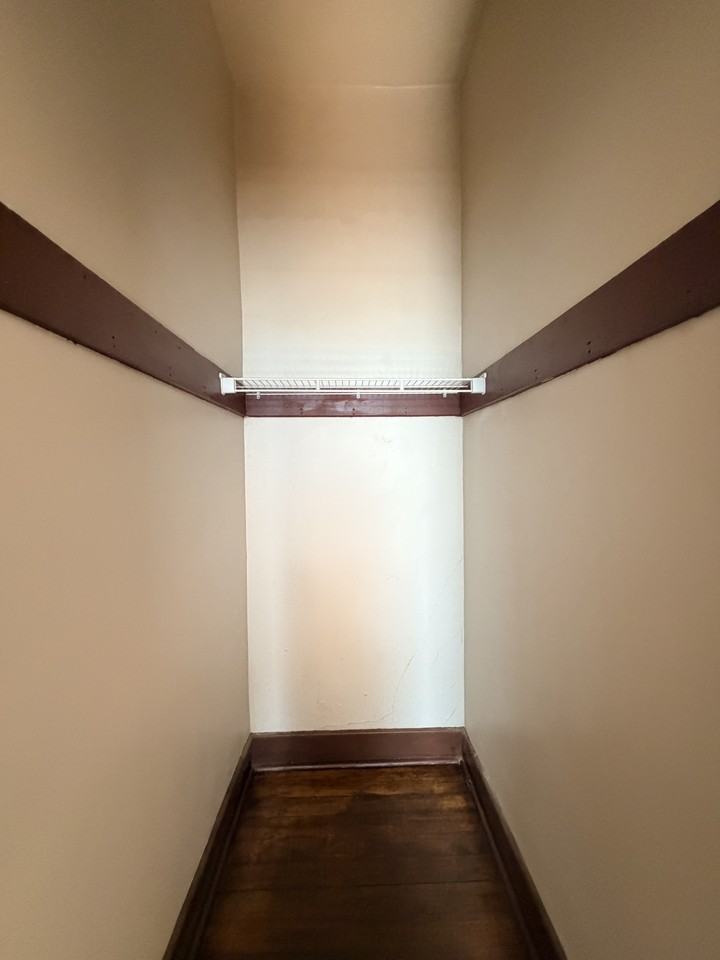 604 W 3rd St #4B - Photo 6 of 21