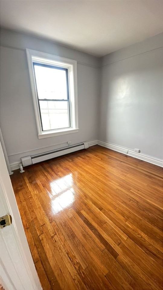 1111-Trefoil Manor, LLC - Photo 6 of 13