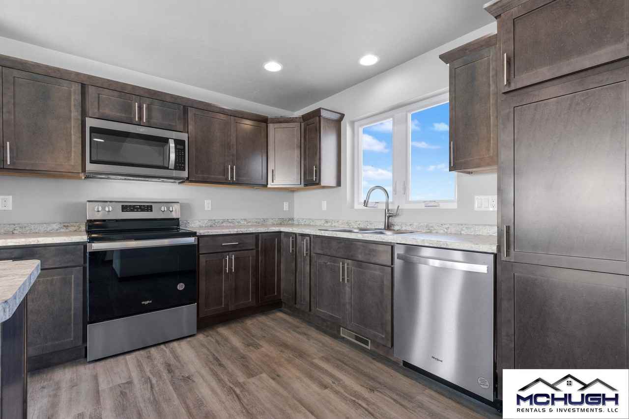 3765 E Rubyred Dr #1 - Photo 2 of 17