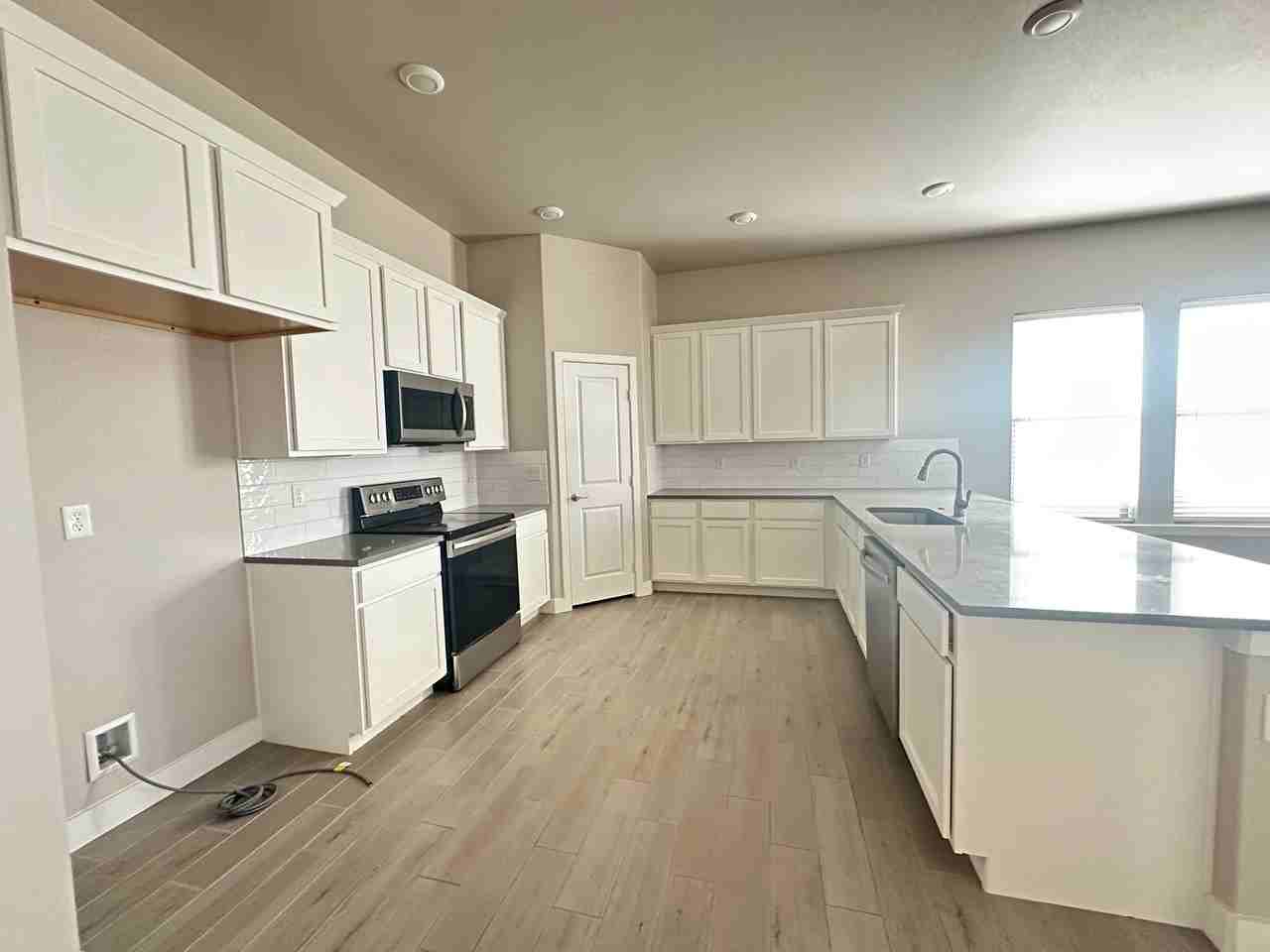 2409 Husk St #1 - Photo 3 of 9