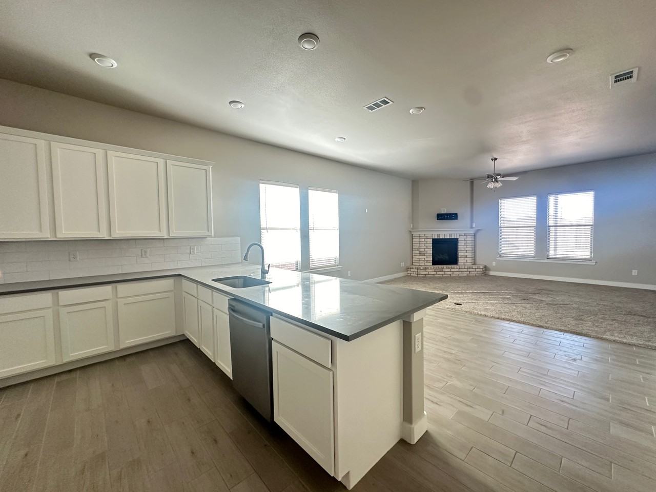 2409 Husk St #1 - Photo 7 of 9