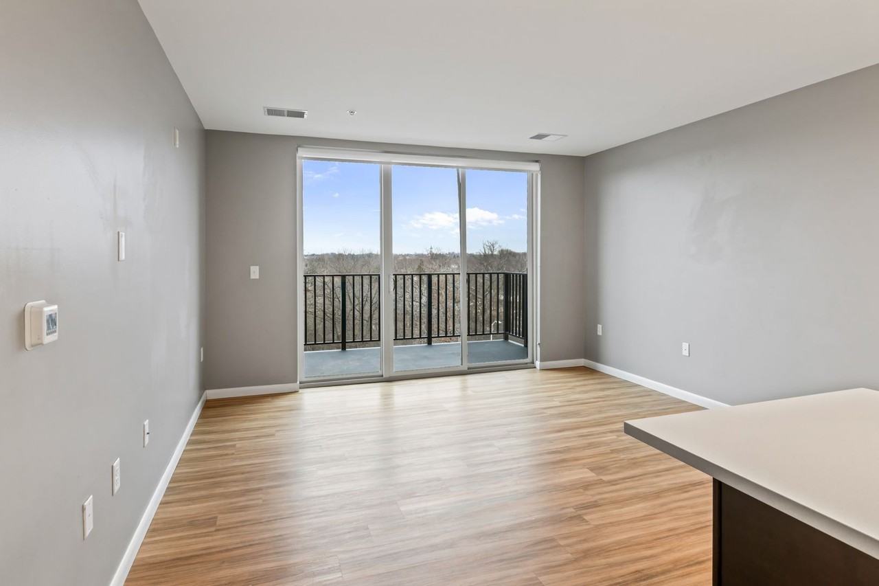 Honey Creek Place - Photo 7 of 33