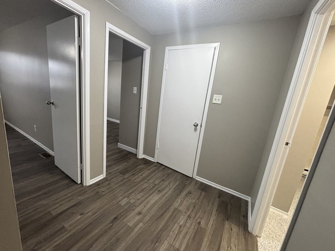 457 Albert St #9 - Photo 7 of 17