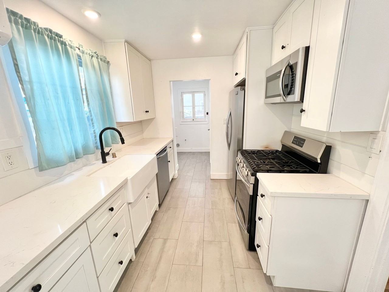 Stunning Ocean & Bay View Two - Photo 4 of 40