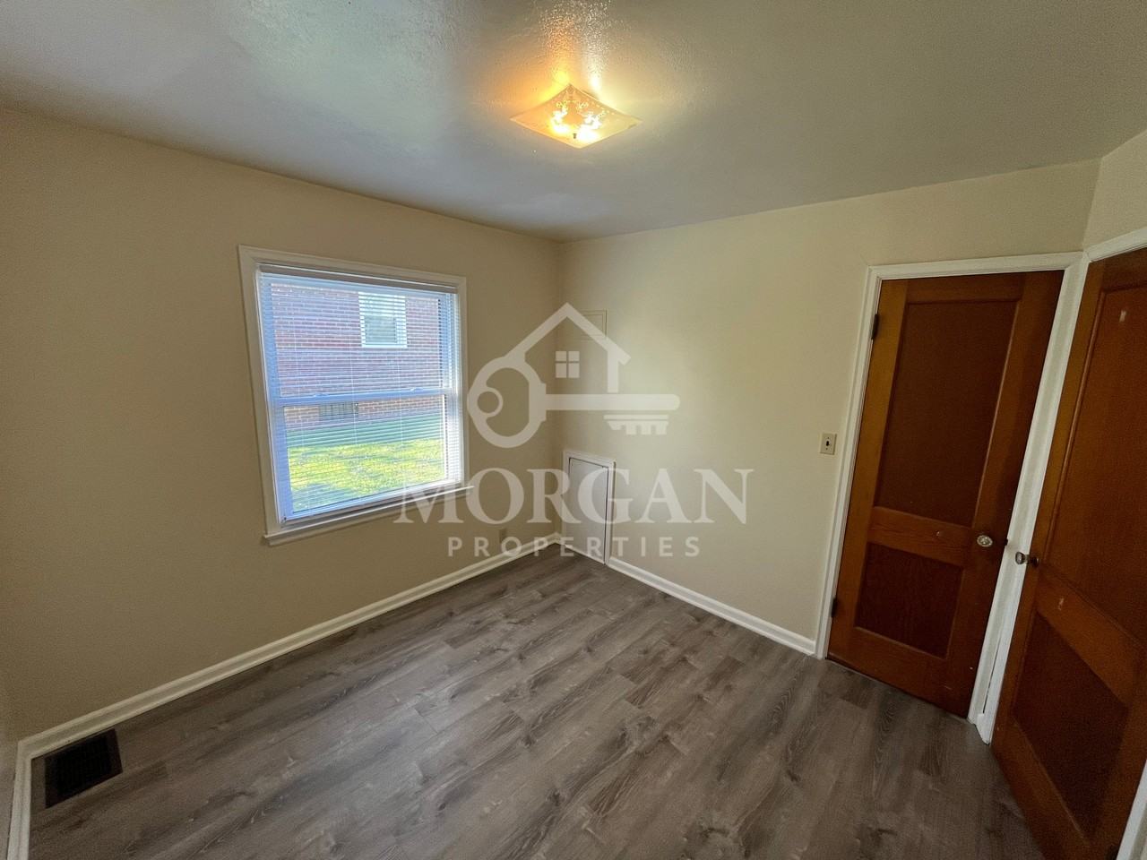 2904 Lincoln St - Photo 5 of 6