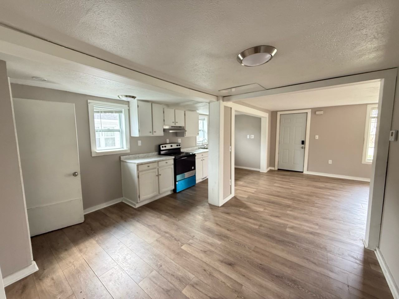 430 Dunlap St #1 - Photo 6 of 8